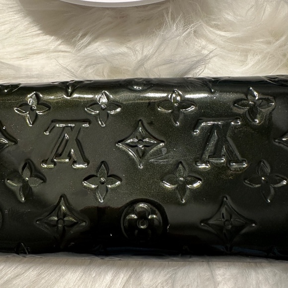 RARE Emerald Green Vernis Louis Vuitton Sara Wallet - Picture 7 of 13